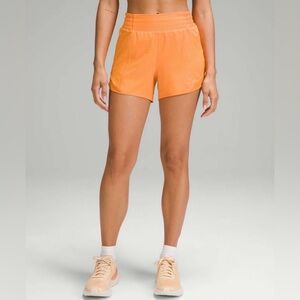 💚 Lululemon Hotty Hot High-Rise Lined Short 4" 💚